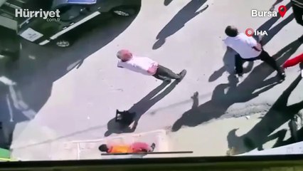 Palalı saldırgan kamerada: Çöp yüzünden 3 kişi hastanelik oldu!