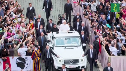 León XIV pide dejar entrar una "ayuda humanitaria digna" en Gaza