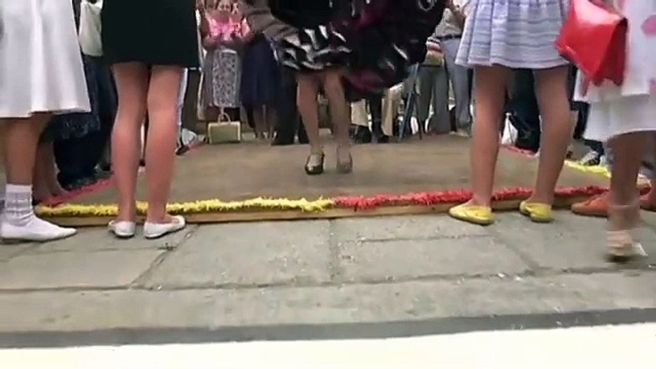 "Wheels on Meals" Starring Jackie Chan, Sammo Hung and Yuen Biao