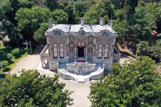 Osmanlı döneminin en önemli cam fabrikası: Beykoz Cam ve Billur Müzesi