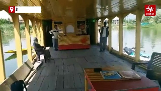 Kashmir’s Floating Dreams Sink As Tourists Abandon Docks Following Pahalgam Terror Attack