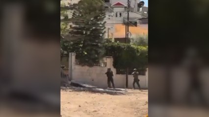 Momento en el que el ejército israelí abre fuego contra una delegación de diplomáticos extranjeros