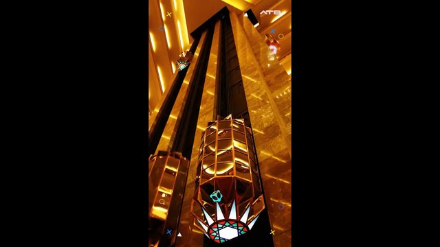 ATBEXPLICA - ¿Porqué hay espejos en los ascensores?