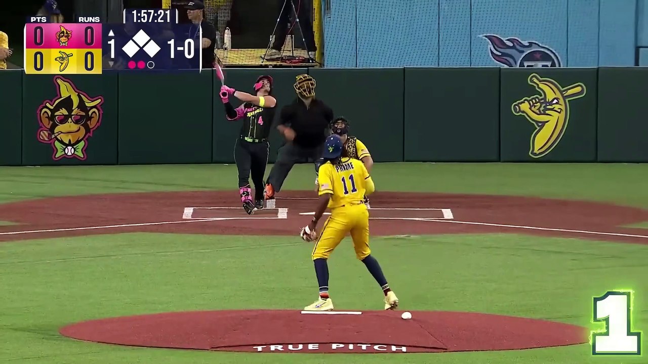 Backflip catch au baseball
