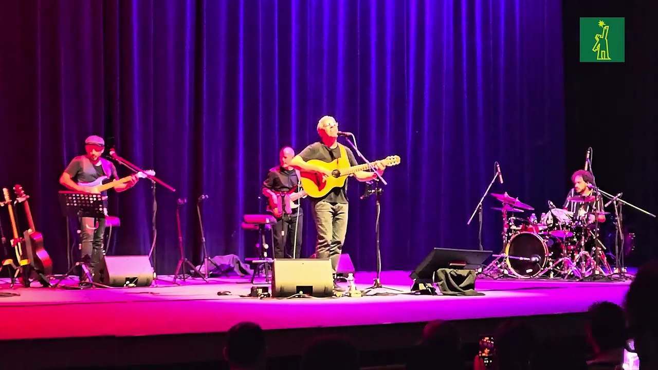 Pedro Guerra trae nueva música y evoca recuerdos en el Teatro Nacional