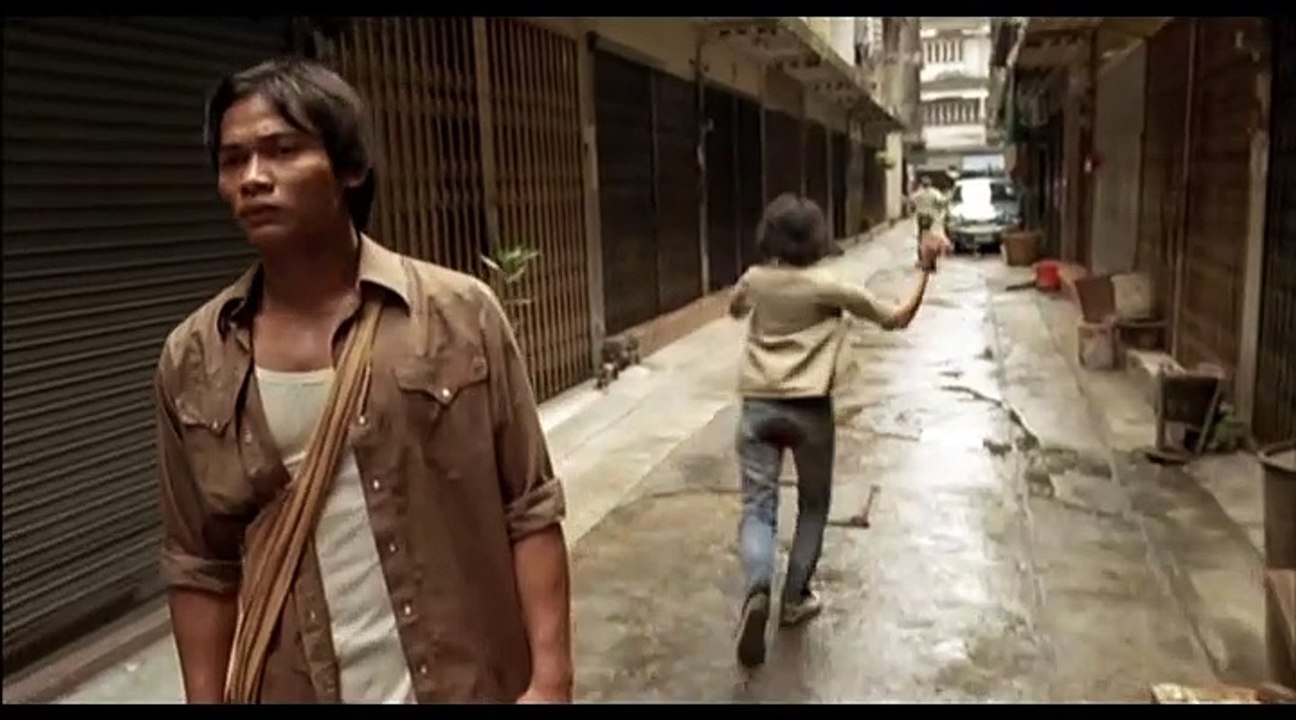 ONG BAK / 2005 martial arts movie