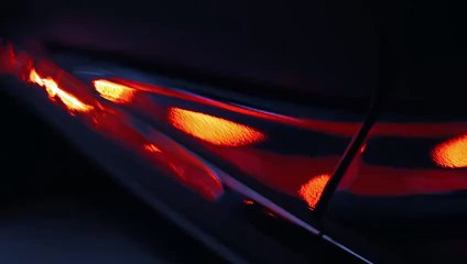 لكزس ES: سيدان جديدة لمنافسة مرسيدس وبي إم دبليو