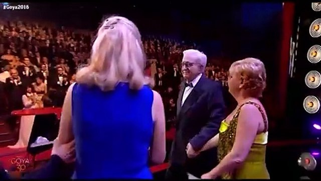 Familiares y personalidades despiden al director de cine Mariano Ozores