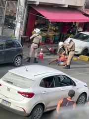 VÍDEO: Suspeito de tráfico é preso com drogas após confronto com a PM em Pirajá