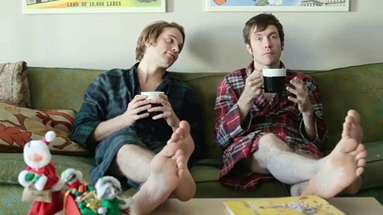 ES S01 E01 - gay theme series