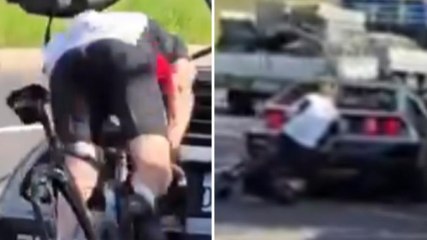 Ciclista si schianta contro una DeLorean