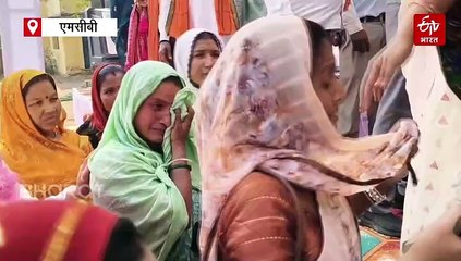 आंगनबाड़ी कार्यकर्ताओं ने मंच पर फूट फूटकर रोते हुए लगाए भ्रष्टाचार के आरोप, समाधान शिविर में छलका दर्द