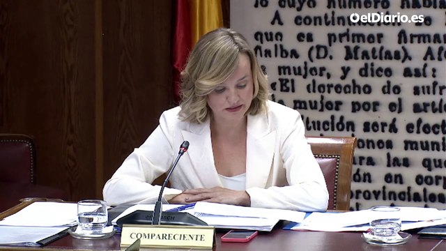Pilar Alegría lee los insultos que ha recibido en redes y acusa a la oposición de practicar el matonismo