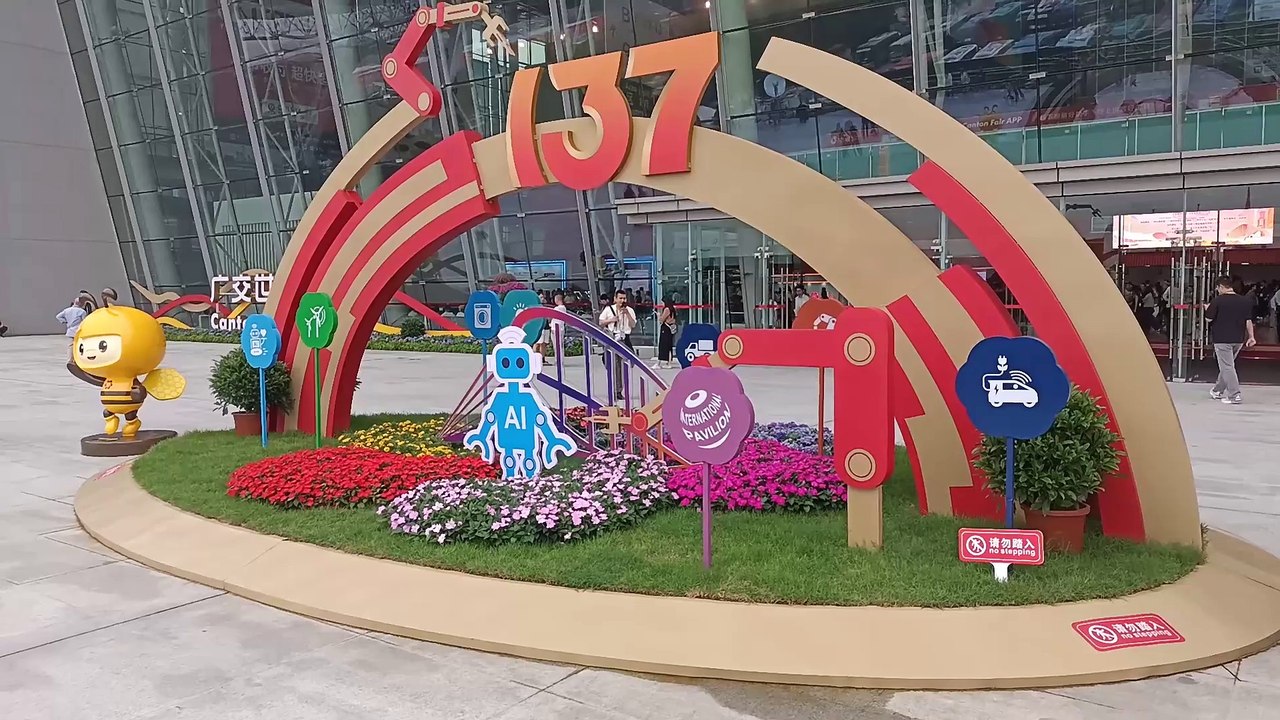 What’s Really Inside the Canton Fair Complex? | My Shocking First Visit to World’s Largest Trade Fair!