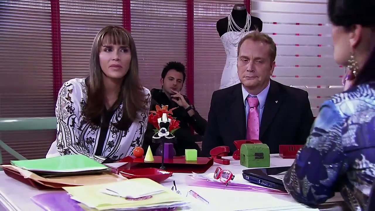 Victoria debe contarle todo al Doctor Domínguez