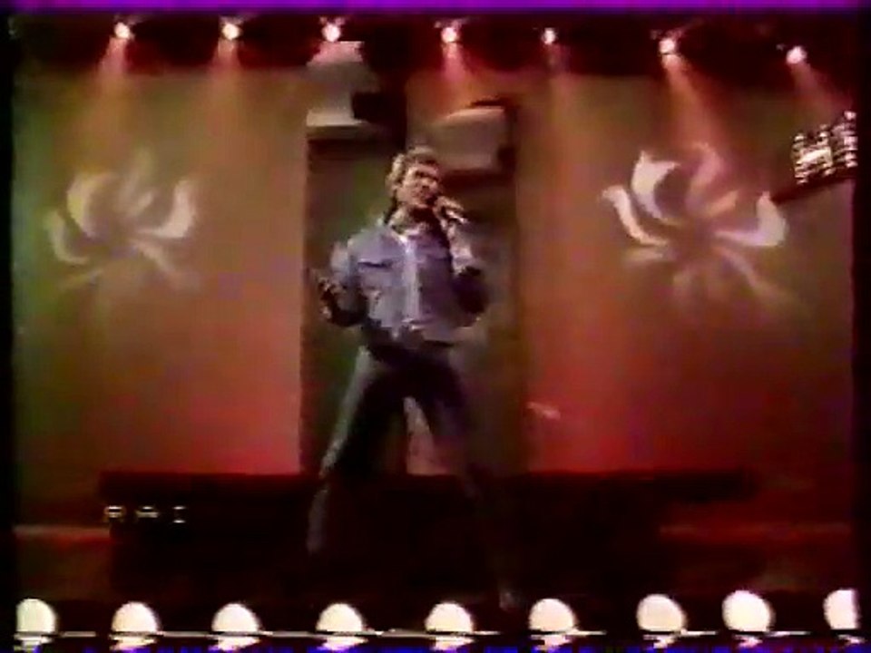 Johnny Hallyday – Non Si Vive Così (Live TMC Italie – Février 1982)