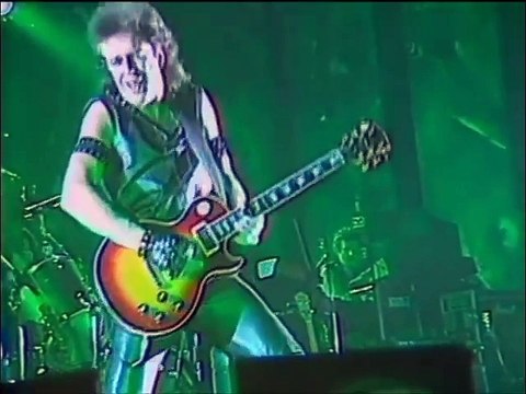 Johnny Hallyday – Reportage FR3 : Concert au Hall Rhénus de Strasbourg (31 Janvier 1983)