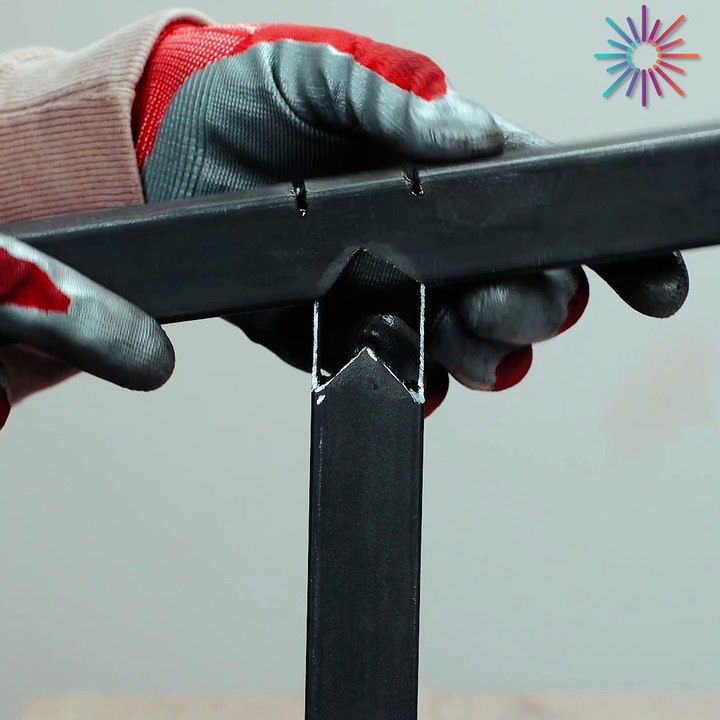 Simple but genius metal bending hack 💡⚙️