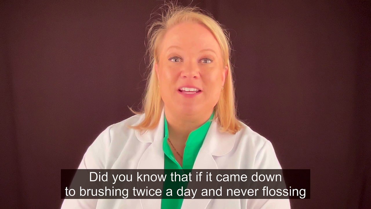 Hygiene Hot Tip: Brushing & Flossing | Pearl Dental Studio with Dr. Lindsay Cash