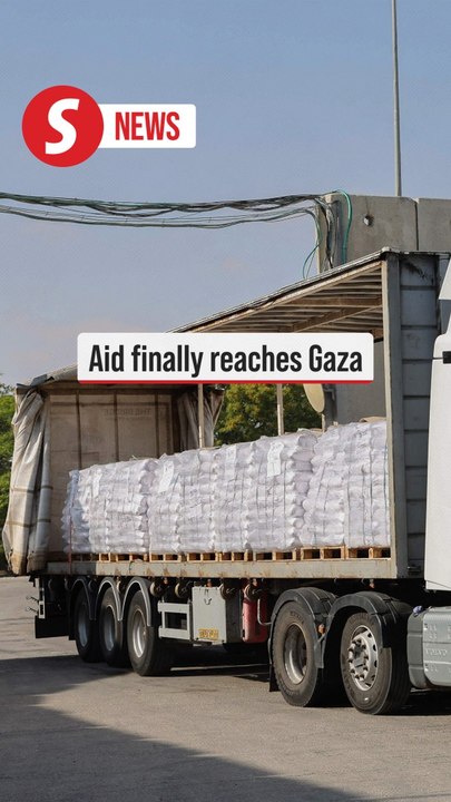 Trucks deliver aid to Gaza as Palestinians struggle to survive