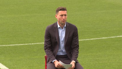 De Marcos, despedida completa