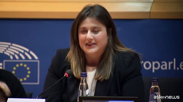 Michela Giraud in Ue: Ho visto Rackete e urlato ciao a Mattarella