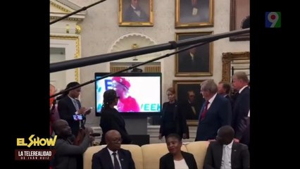 Donald Trump hace pasar mal rato a presidente de Sudáfrica | El Show del Mediodía