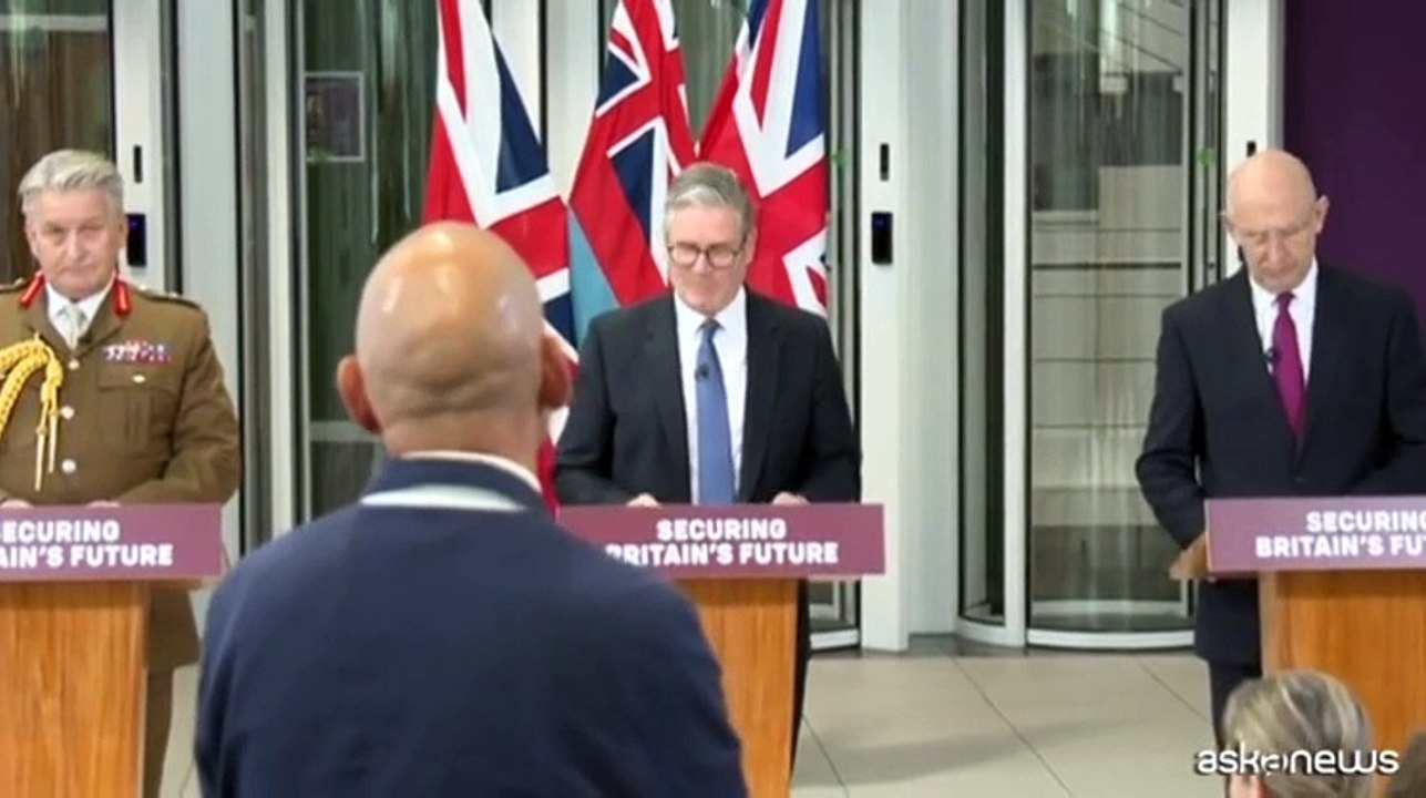 Starmer restituisce le isole Chagos a Mauritius e tiene base militare