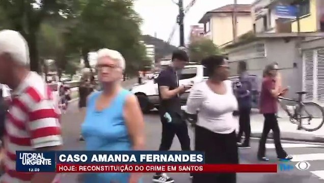 Sargento da PM que matou mulher com 51 facadas e 3 tiros em Santos é recebido com protestos em reconstituição do crime;VÍDEO