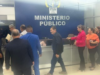 Genaro López se entrega ante el Ministerio Público