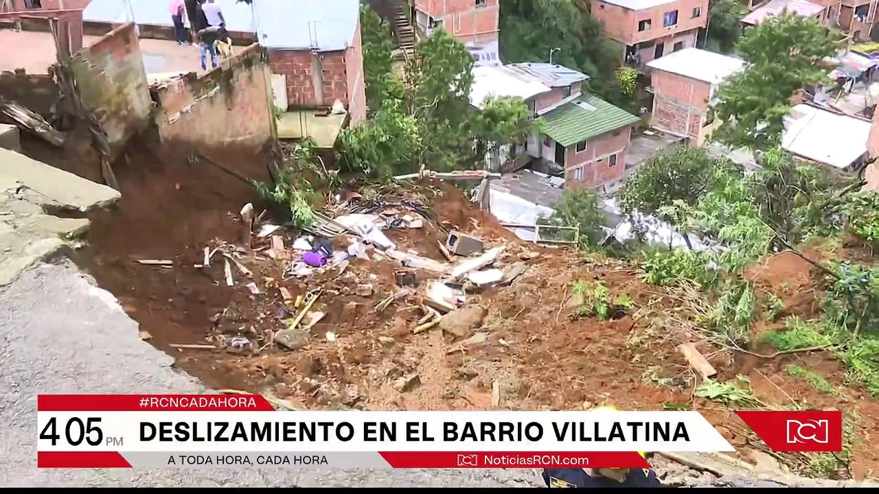 Deslizamiento en el barrio Villatina de Medellín tapó tres casas y dos están al borde de colapsar