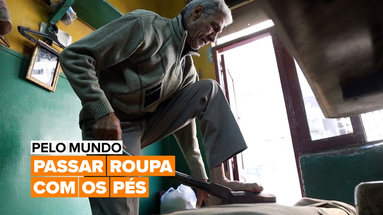 Pelo mundo: Passar roupa com os pés