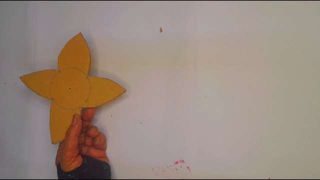 DIY Ninja Star with Cardboard | Easy Origami Throwing Star Tutorial