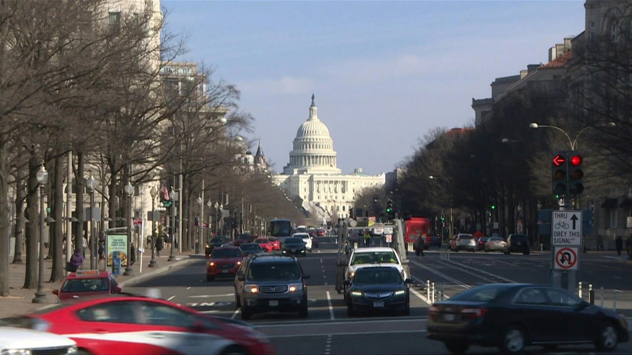 Repräsentantenhaus stimmt Trumps umstrittenem Haushaltsgesetz zu