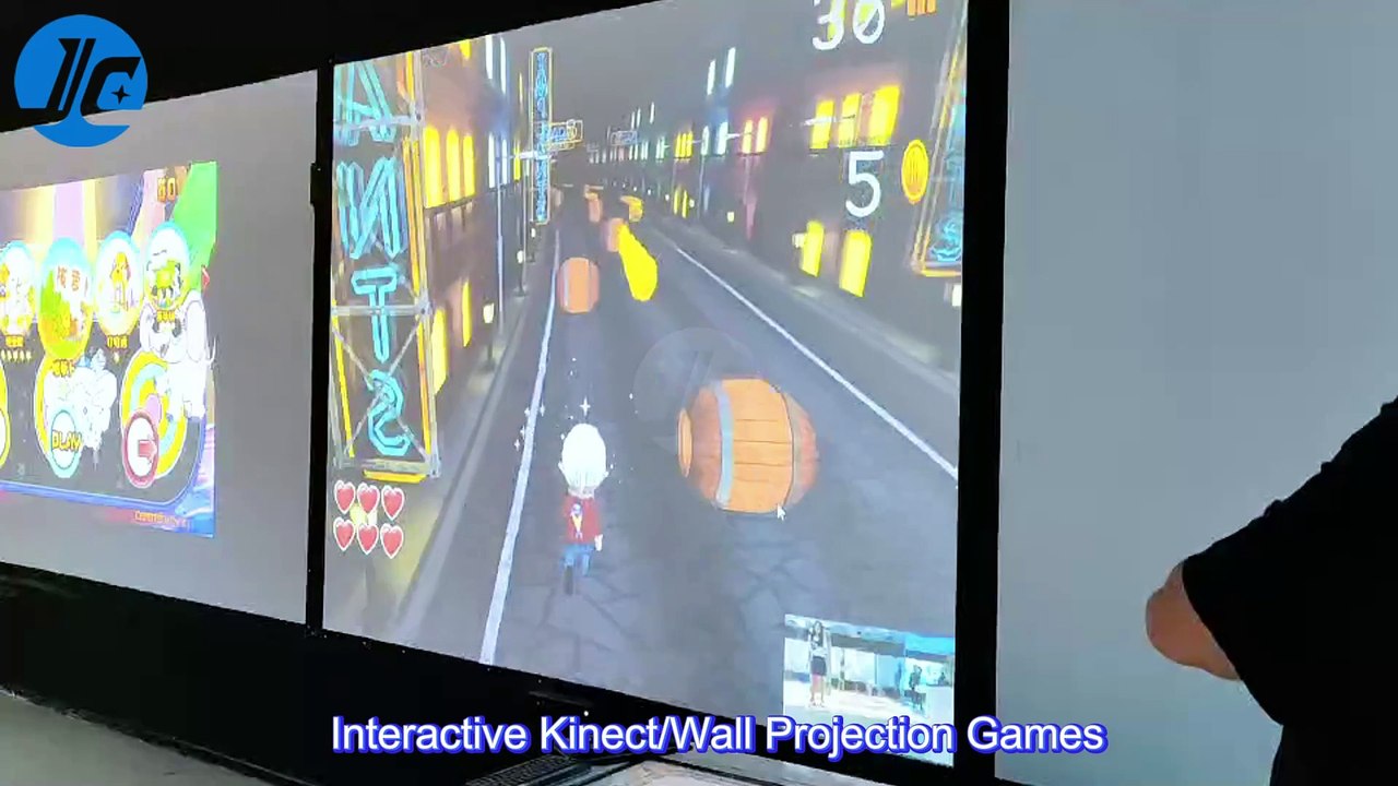 Body Sensing Projection