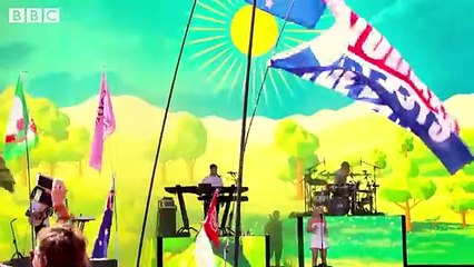 Anne-Marie - 2002 (Glastonbury 2019)
