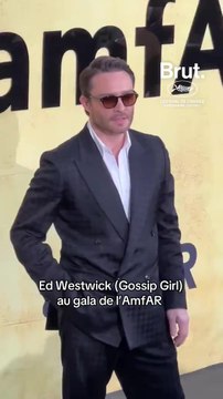 Ed Westwick (Gossip Girl) au gala de l’AmfAR