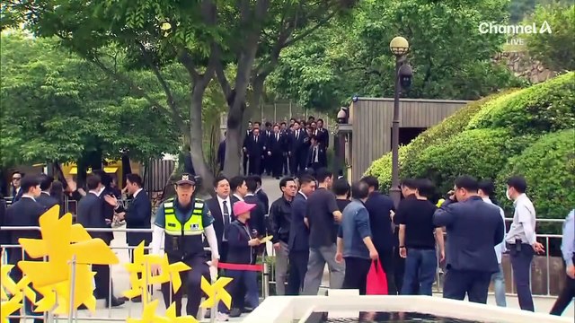 文·권양숙 만난 이재명…친노·친문·친명 ‘봉하 결집’