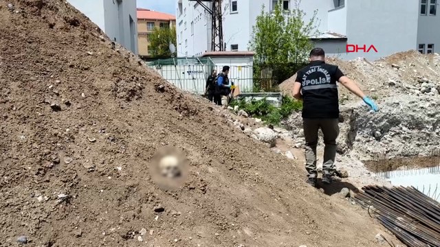 Okul inşaat kazısından insan kafatası ve kemikler çıktı