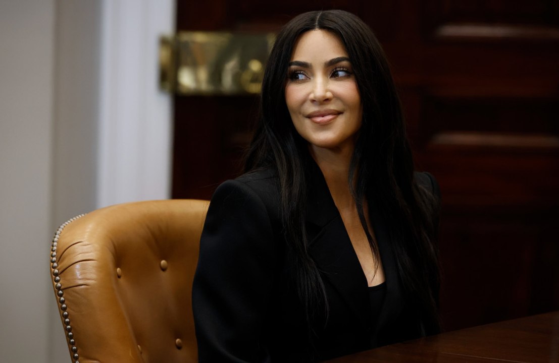 Kim Kardashian: Sie gibt zu, dass Reise zum Jurastudium 'nicht einfach' war