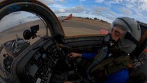 Pedro Acosta, piloto honorario de la Patrulla Águila