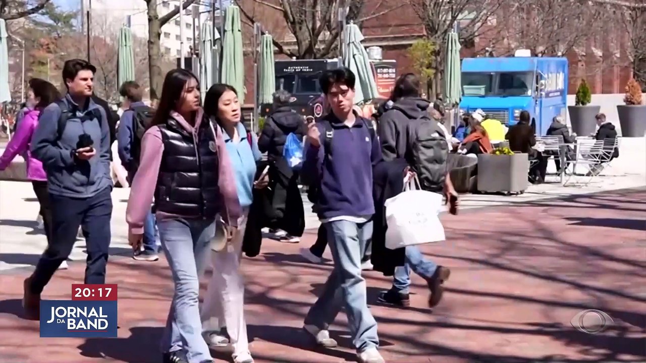 Trump proíbe estrangeiros em Harvard