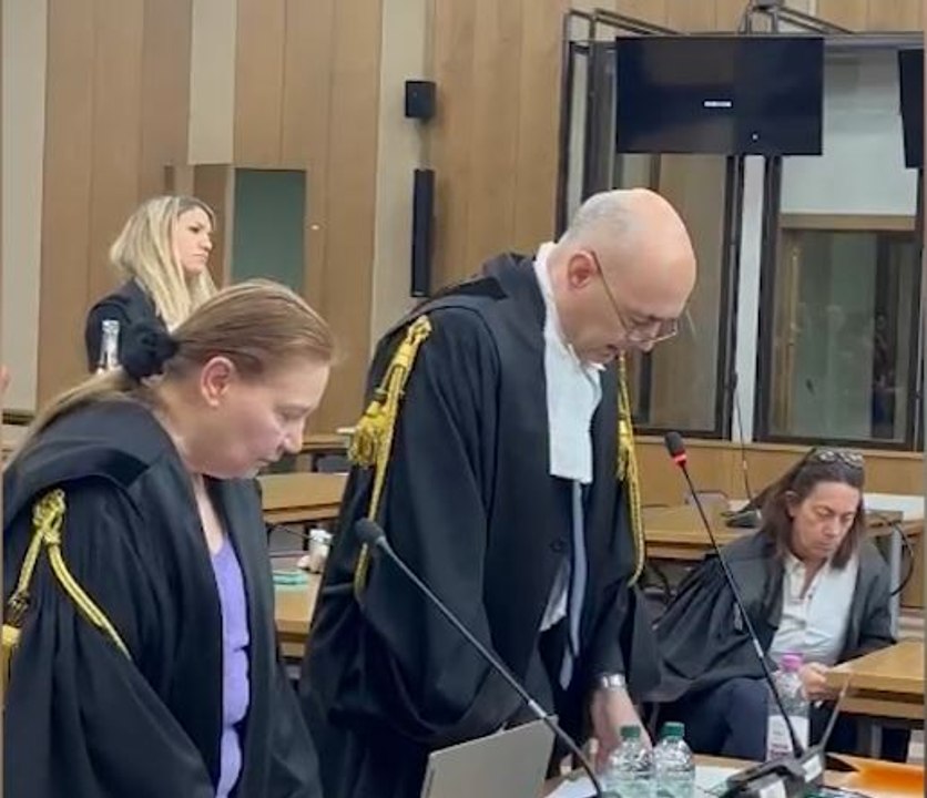 Bibbiano, denunciati gli avvocati della difesa: Mazza parla in Aula