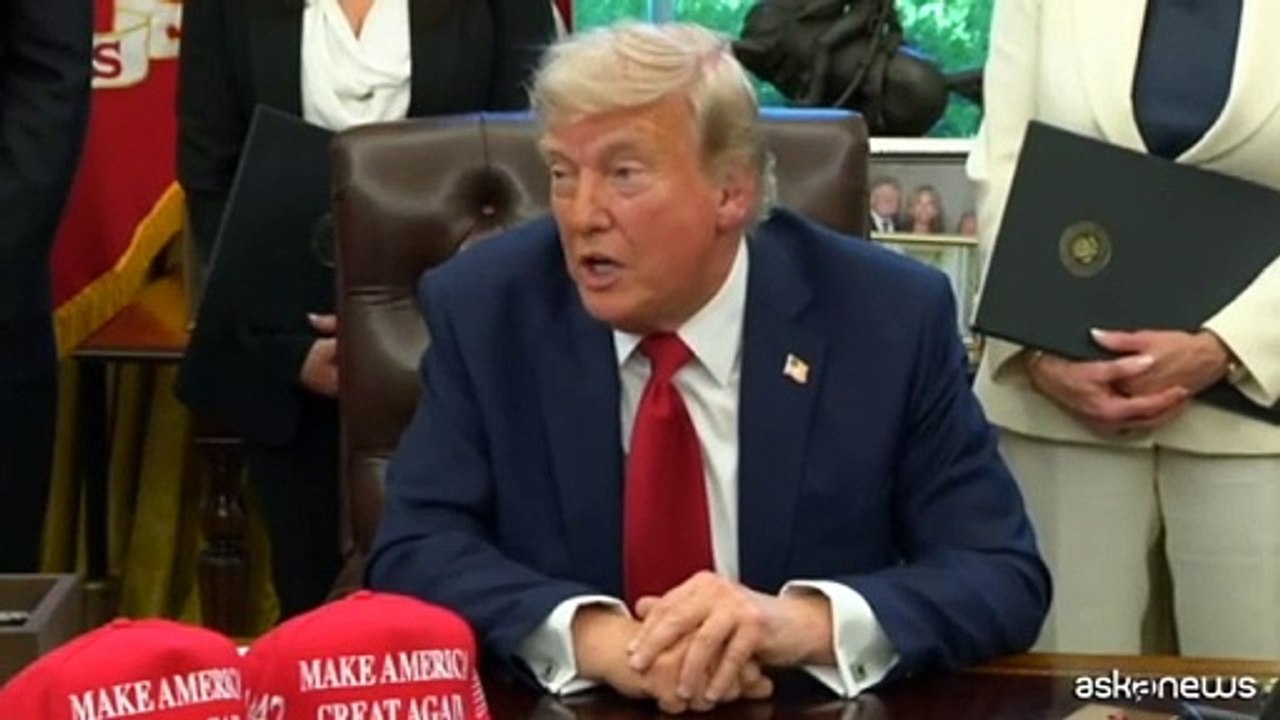 Guerra dei dazi, Trump minaccia l'UE (50%) e la Apple (25%)