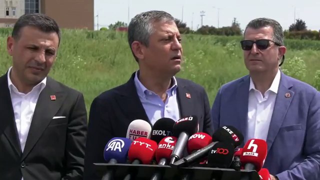 İBB'ye yönelik 'İmamoğlu görselleri' yasağına Özgür Özel'den tepki