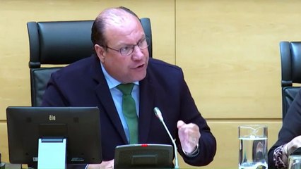 El PP expulsa a un procurador del PSOE de las Cortes de Castilla y León tras criticar las “preguntas masaje” a Mañueco