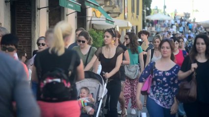 Il ceto medio sotto pressione, consumi ridotti