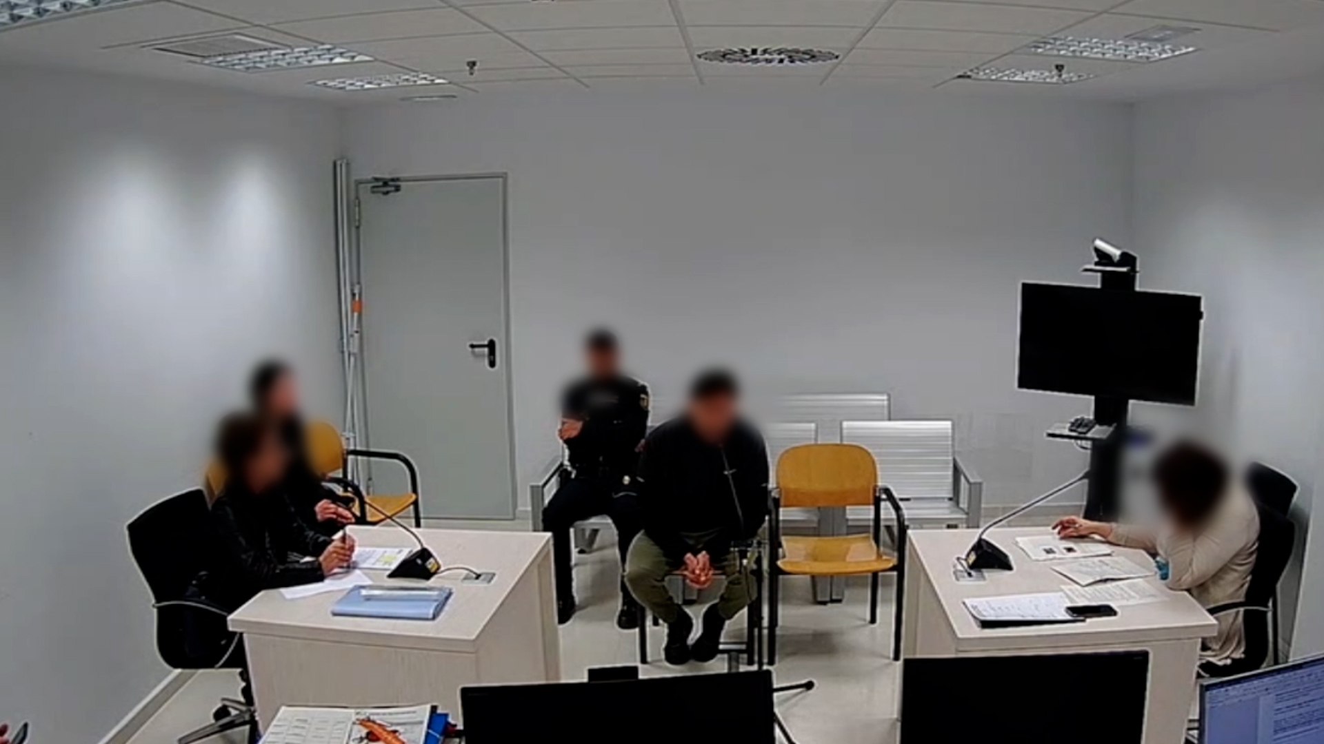 Declaraci�n de un narco arrepentido que le desvel� a la GC y a la juez la existencia de un narco t�nel de la droga debajo de la frontera entre Ceuta y Marruecos. 
Hasta ese momento los investigadores no sab�an de qu� forma colaban la droga en la ciudad, que luego acababa en la pen�nsula a bordo de camiones con dobles fondos. 
Se piensa que la organizaci�n que lo gestionaba pudo usarlo tambi�n para introducir inmigrantes irregulares bajo tierra.