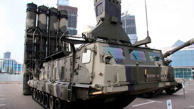 動画：ウクライナ、ロシアの防空システムをドローンで破壊