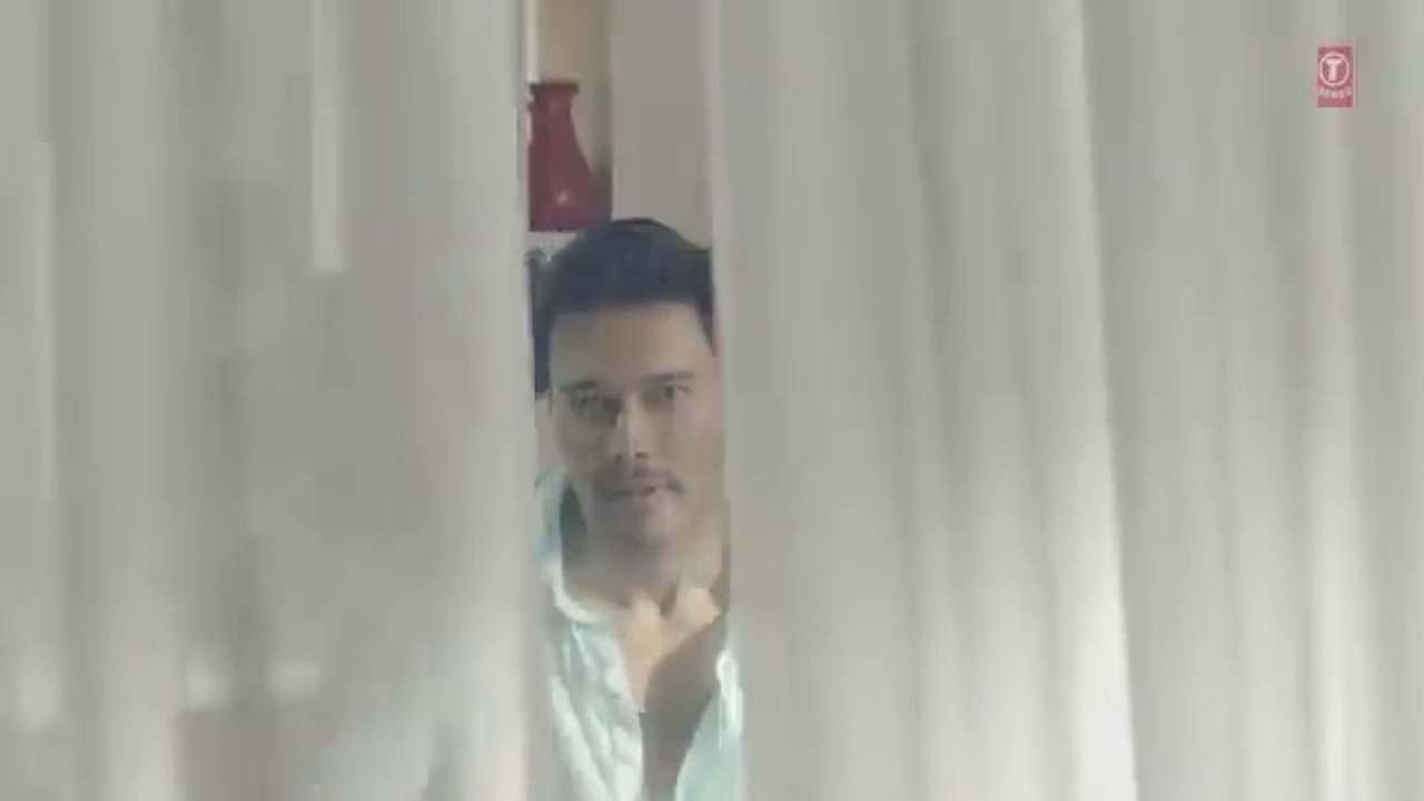 _Mohabbat Barsa De_ Full Video Song Ft. Arjun _ Creature 3D_ Surveen Chawla _ Sawan Aaya Hai(360P)